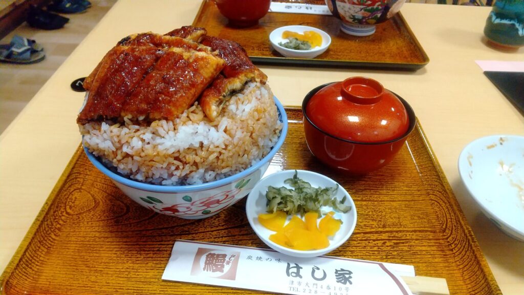 三重 津市 うなぎ はし家 上うなぎ丼 大盛 中身