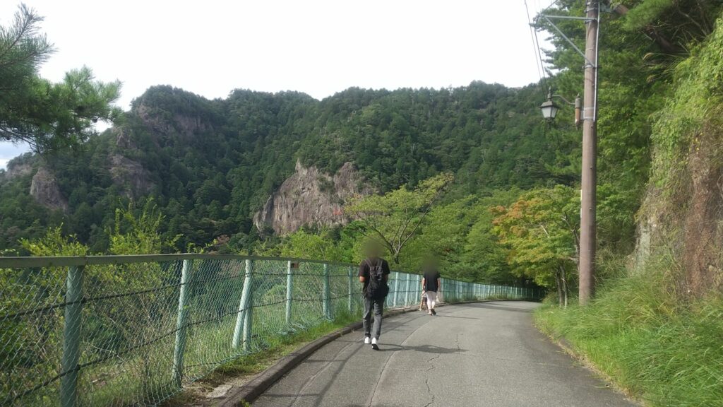 愛知 新城 鳳来 鳳来寺山 参道