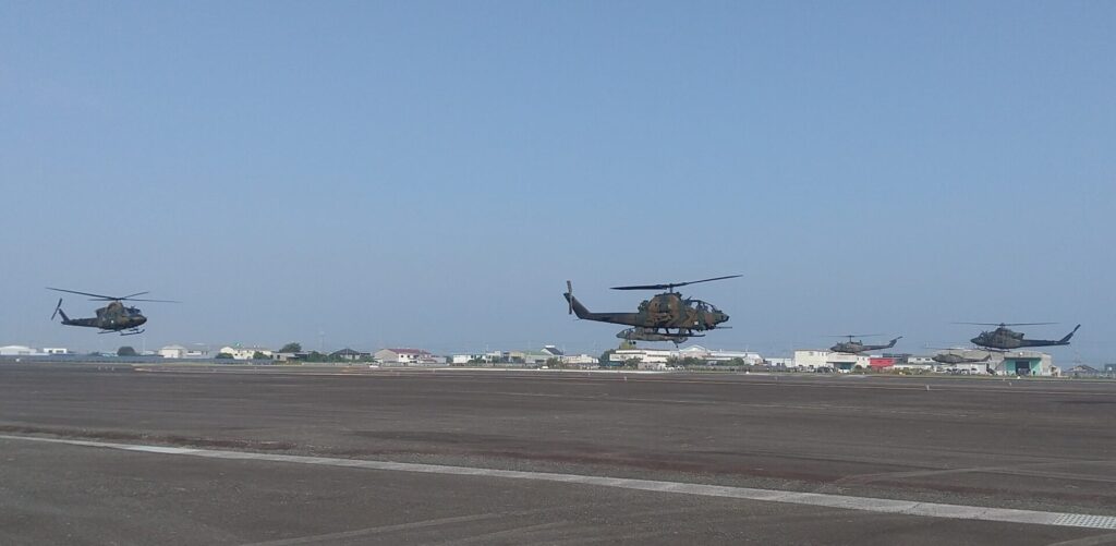 三重 伊勢市 小俣町 明野 陸上自衛隊 明野駐屯地 航空祭 祝賀飛行