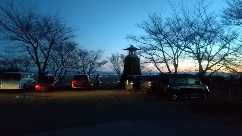 岐阜 海津 南濃 行基寺 初日の出 駐車場