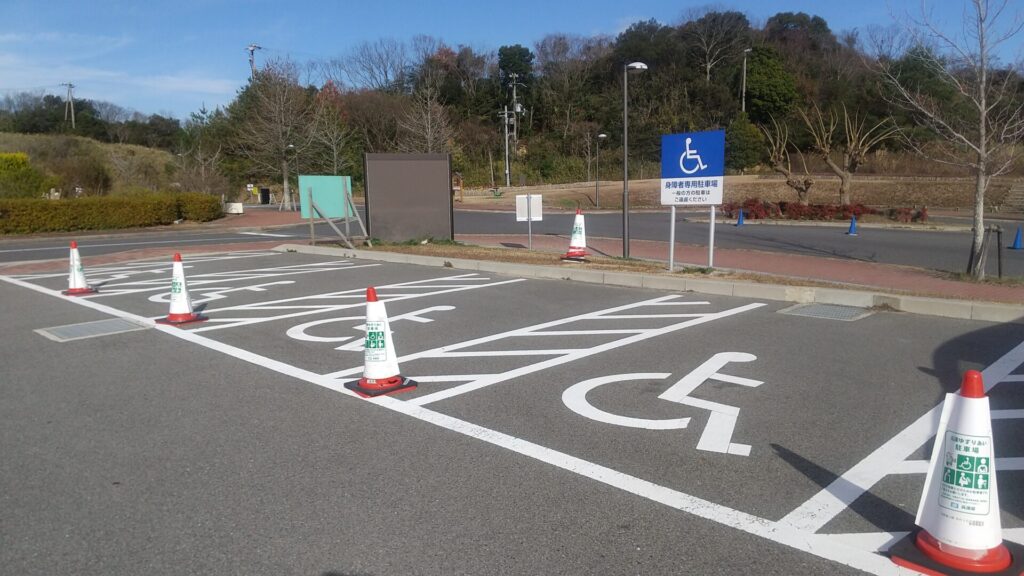 兵庫 淡路島 淡路島公園 ニジゲンノモリ ゴジラ 迎撃作戦 駐車場 障害者用